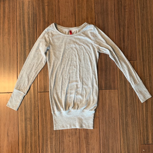 H&M Tops - H&M grey long sleeve shirt